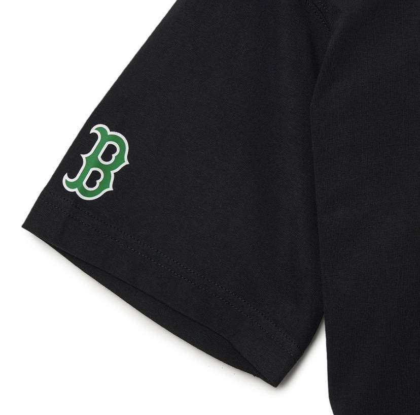 MLB Boston Red Sox Checkerboard Cliping Logo Overfit T-Shirt